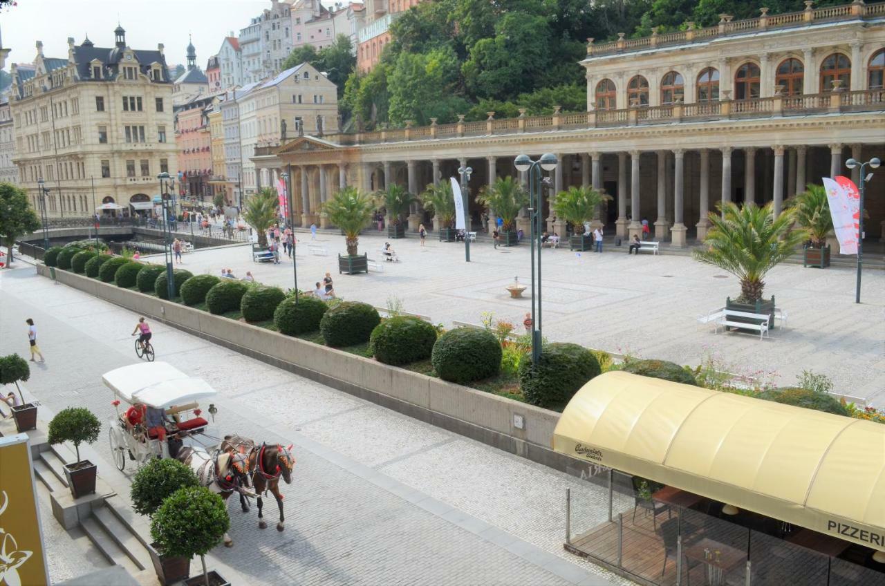 Hotel Petr Karlovy Vary Exterior photo